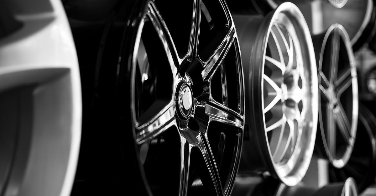 Here's What Wheel Offset Means (And The Differences Between Positive