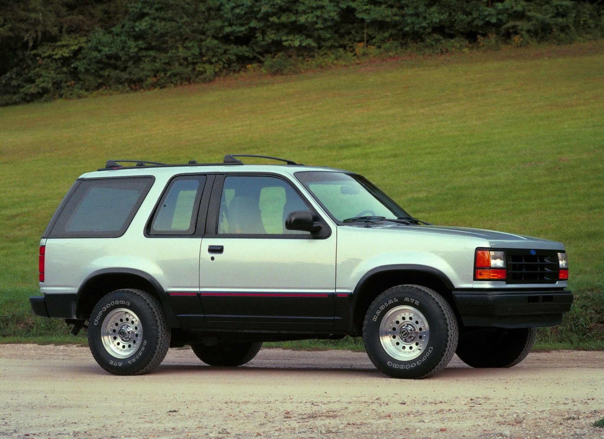 wallpapers_ford_explorer_1990_1