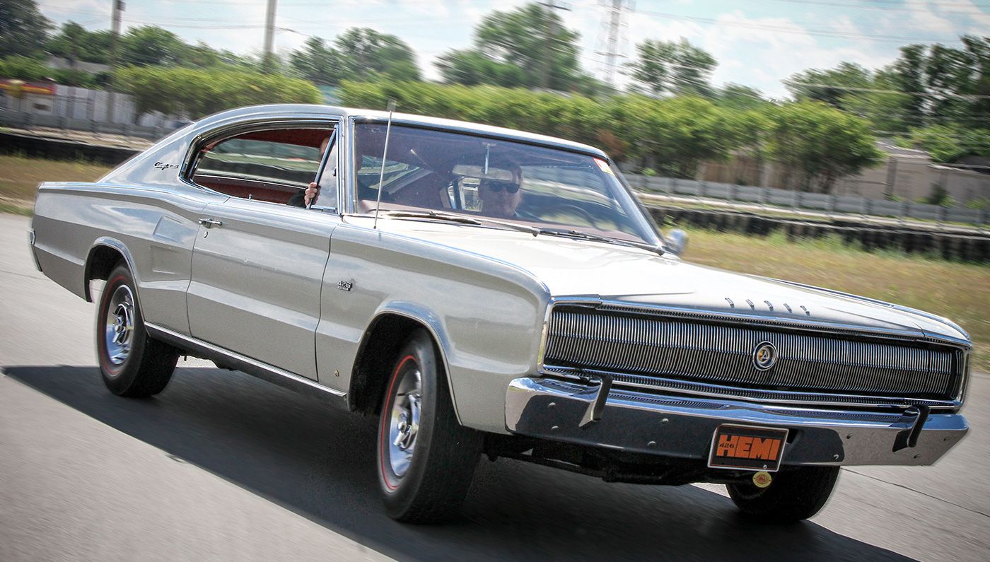 01-1966-dodge-charger-1371