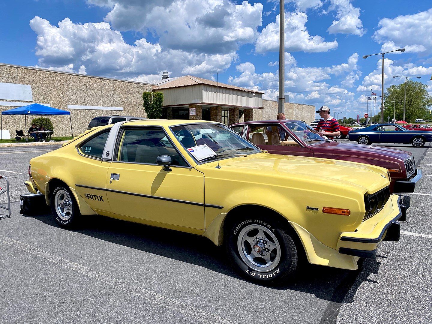 1977 Yellow AMC Hornet