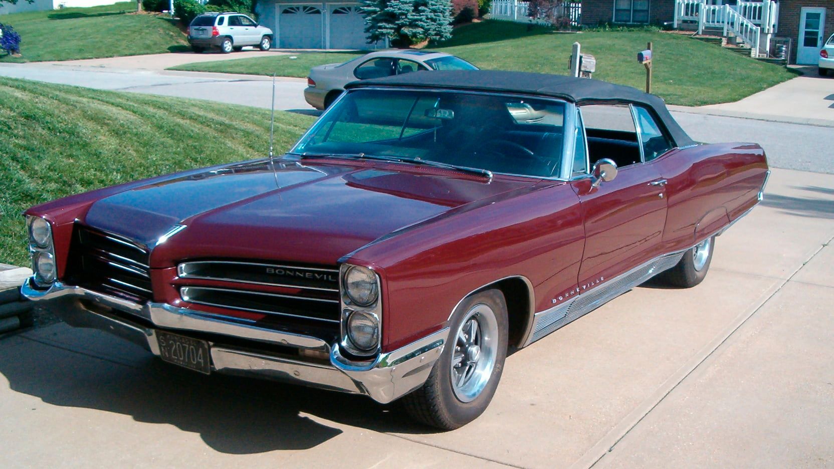 1966 Pontiac Bonneville 