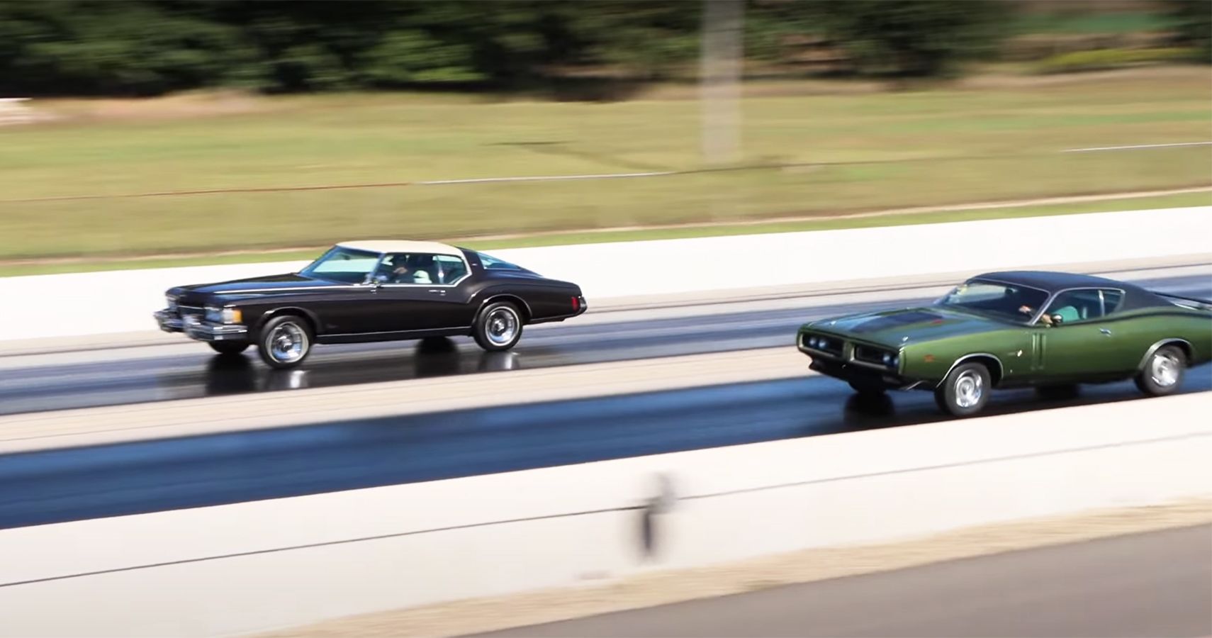1973 Buick Riviera Stage 1 and 1971 Dodge Charger RT 440 drag race