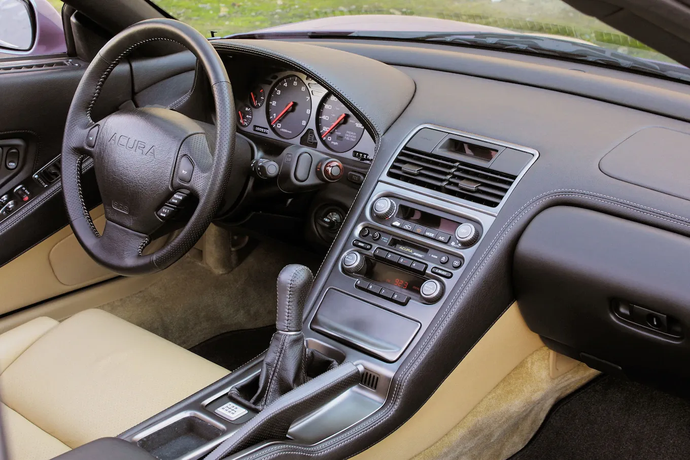 2002-NSX-interior-view