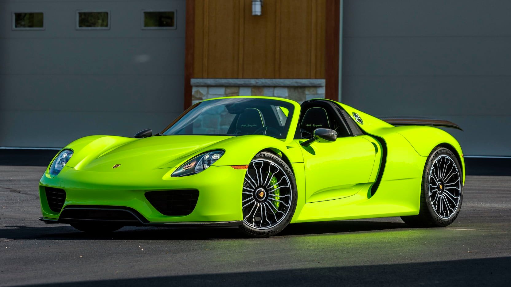 Lime green 2015 Porsche 918 Spyder