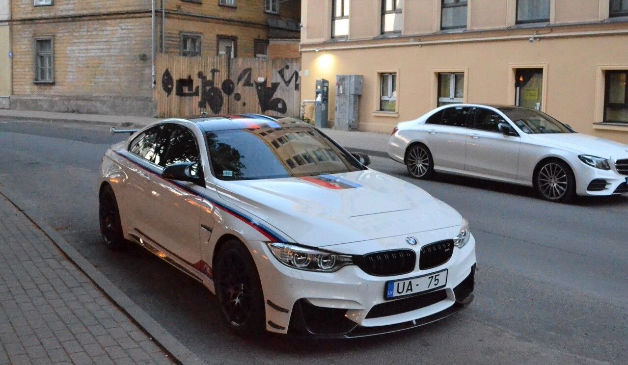 2016 BMW M4 DTM Champion Edition
