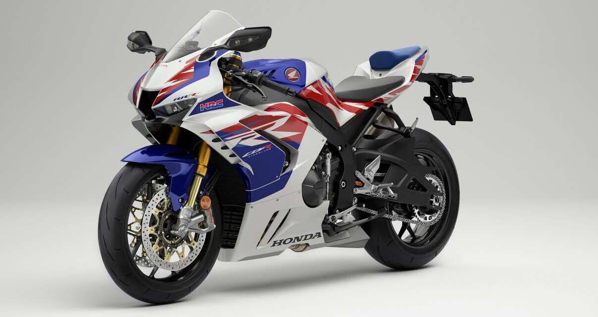 Honda Fireblade SP Gets Limited Edition 30th Anniversary Version