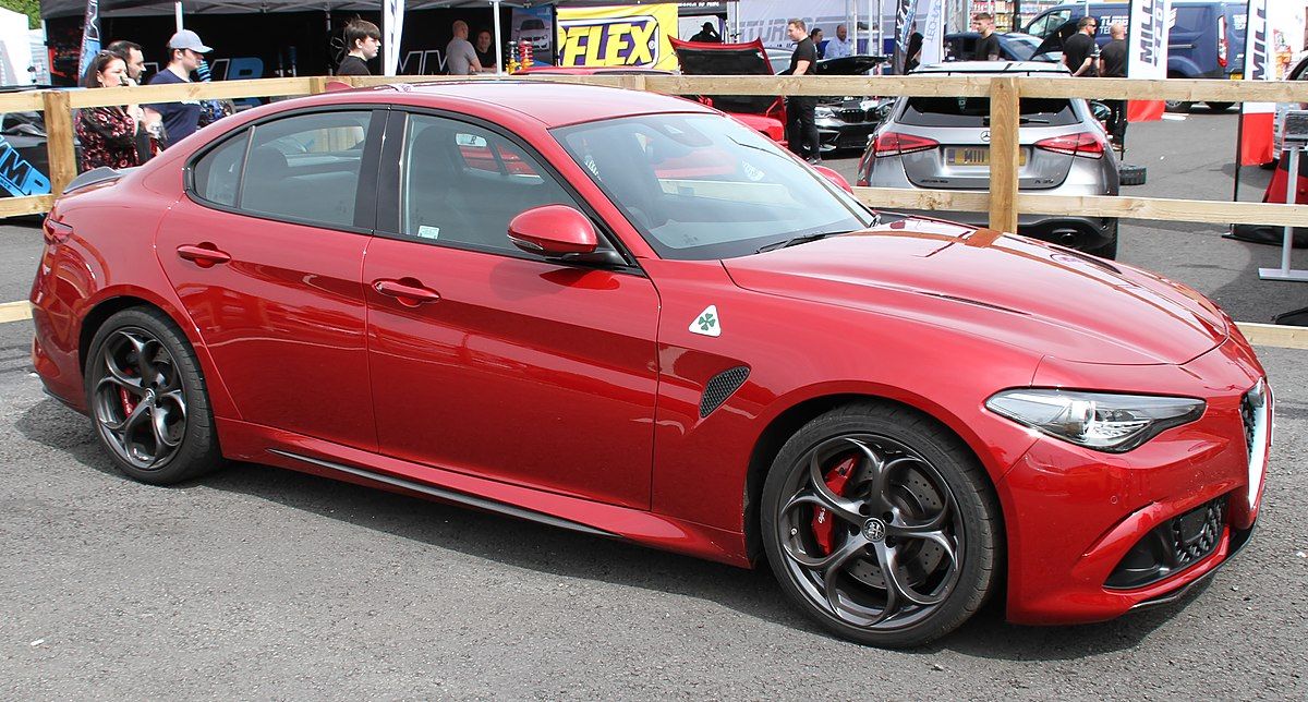 Alfa Romeo Giulia (2016) - Wikipedia