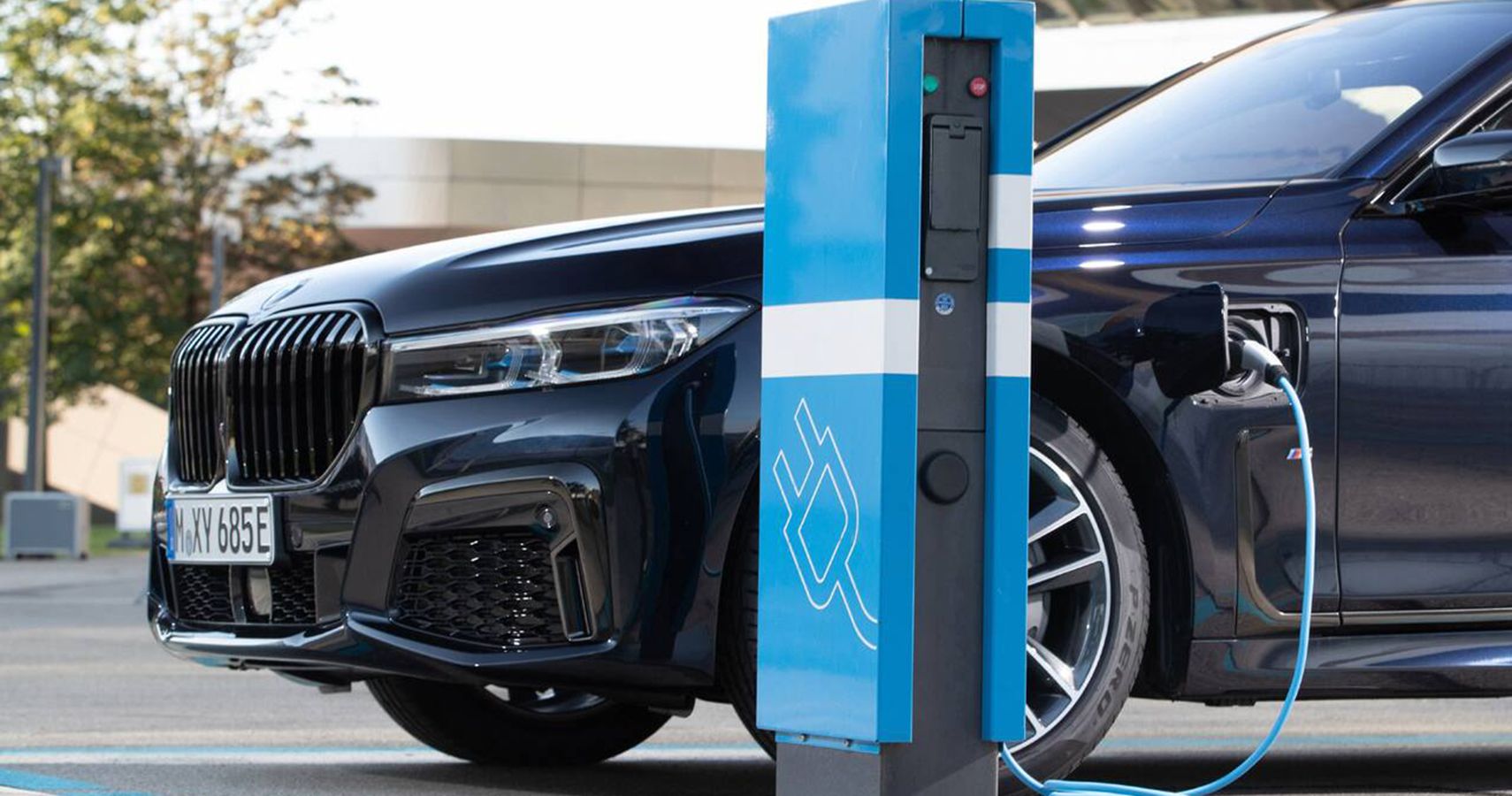 here-s-how-bmw-names-car-models-so-you-can-decode-the-automaker-s-trick