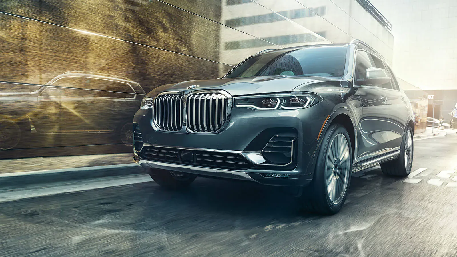 2022 BMW X7 On The Road
