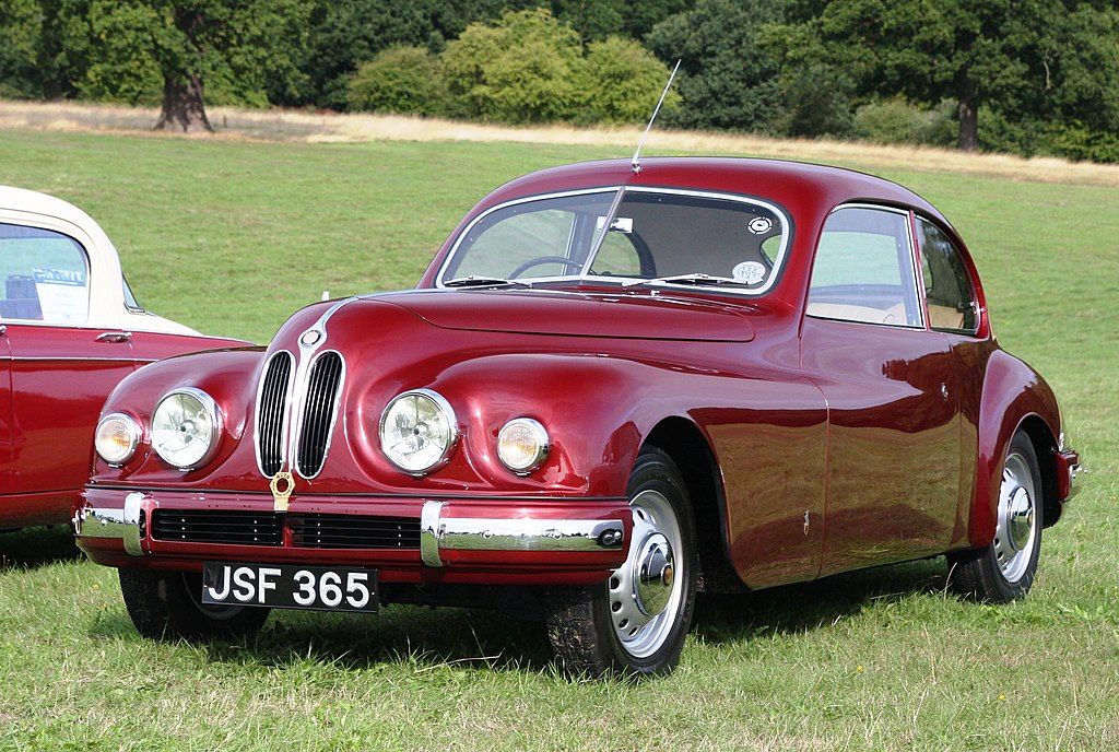 Here's What We Love About The Bristol 401 C (And What It Costs Today)