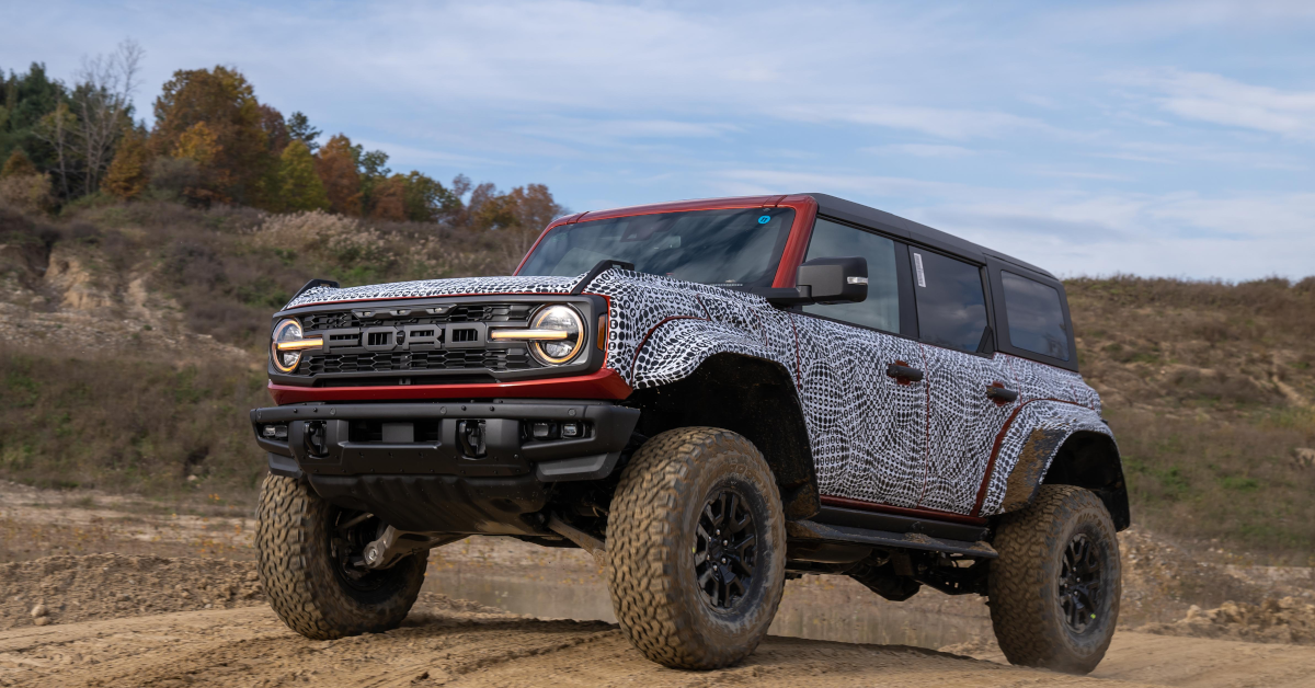 2023 Ford Bronco Raptor comes with the iconic Raptor front grille and amber LED DRLs