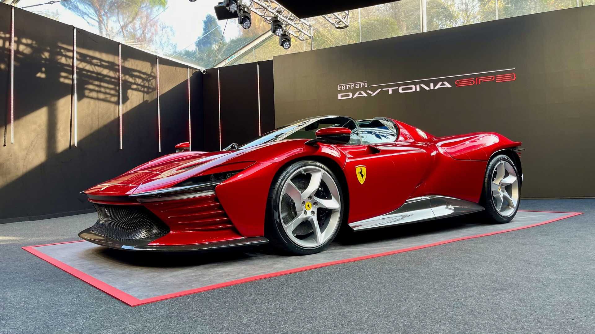 Ferrari Daytona SP3 (motor1)