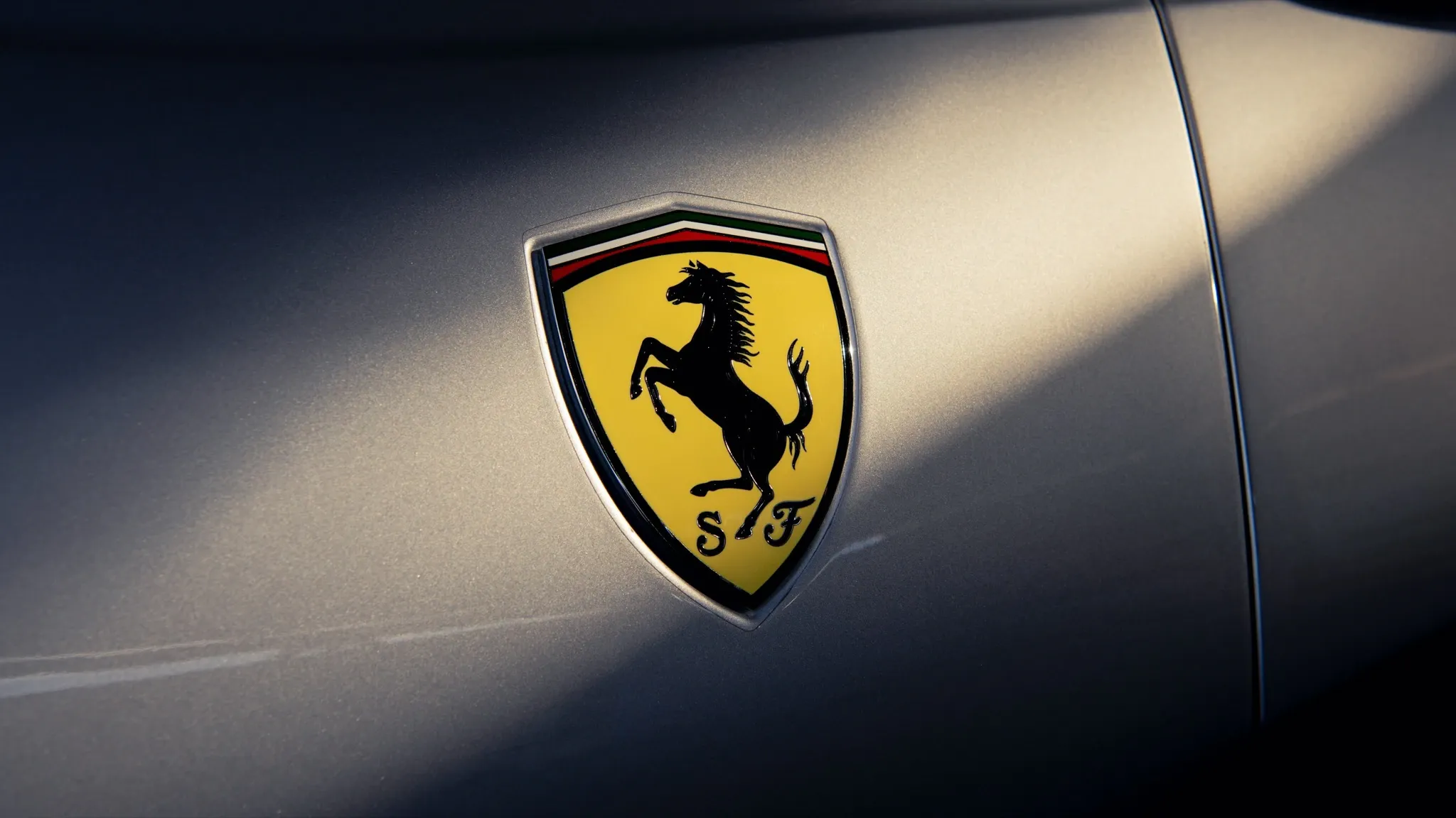 Ferrari-Logo-BL