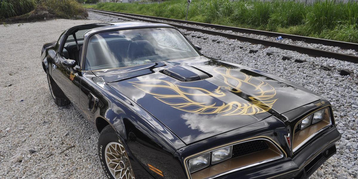 there were four trans am Cars in Smokey and the bandit