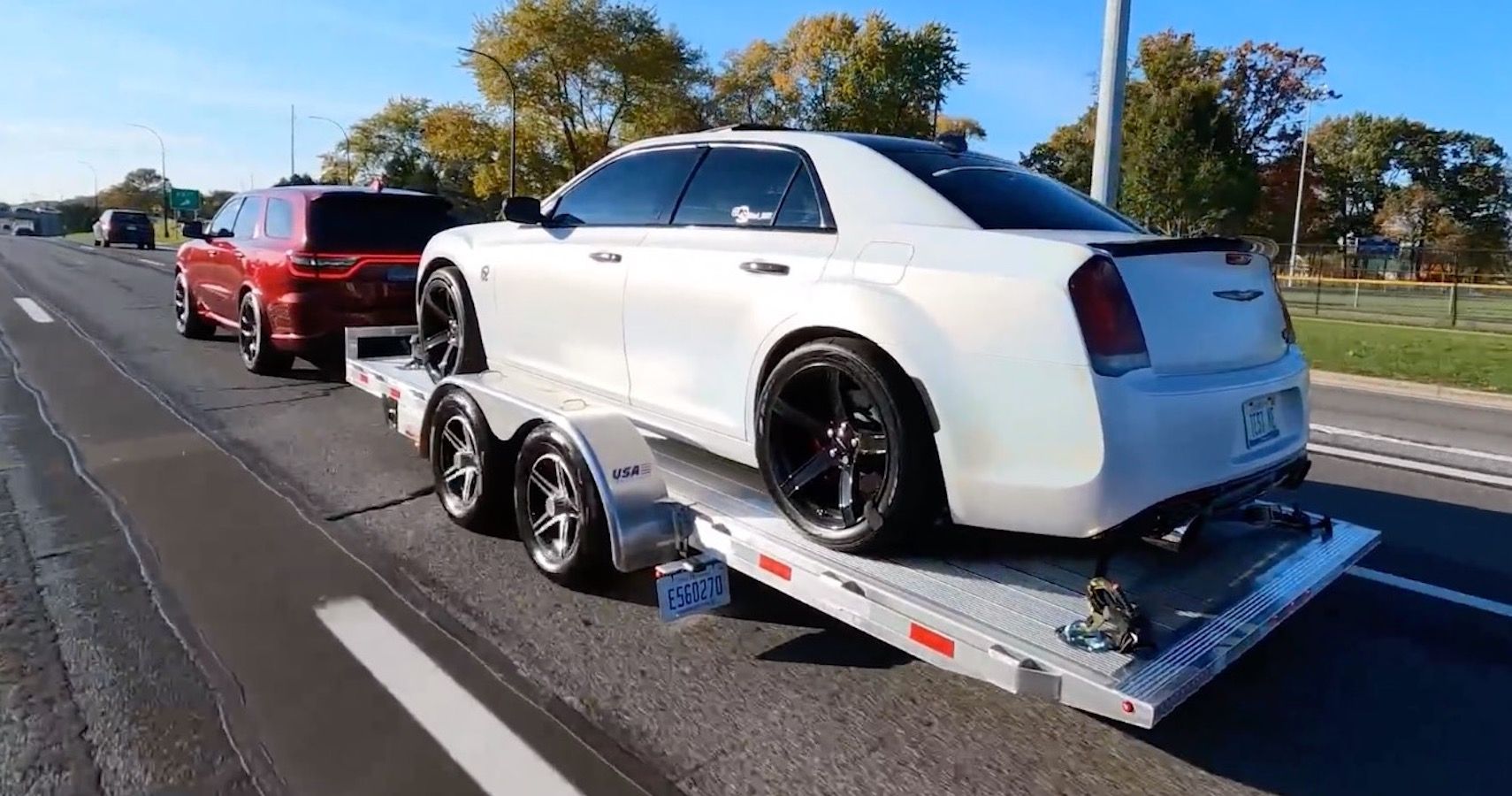 Hellephant-Swapped Chrysler 300 Towed by Dodge Durango