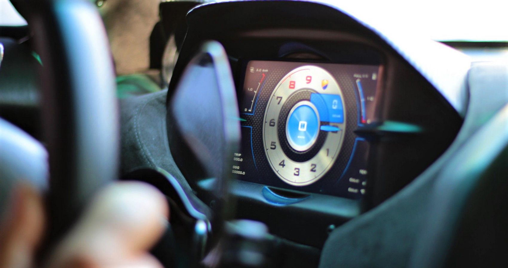 Evantra Millecavalli Main Instrument display, closeup