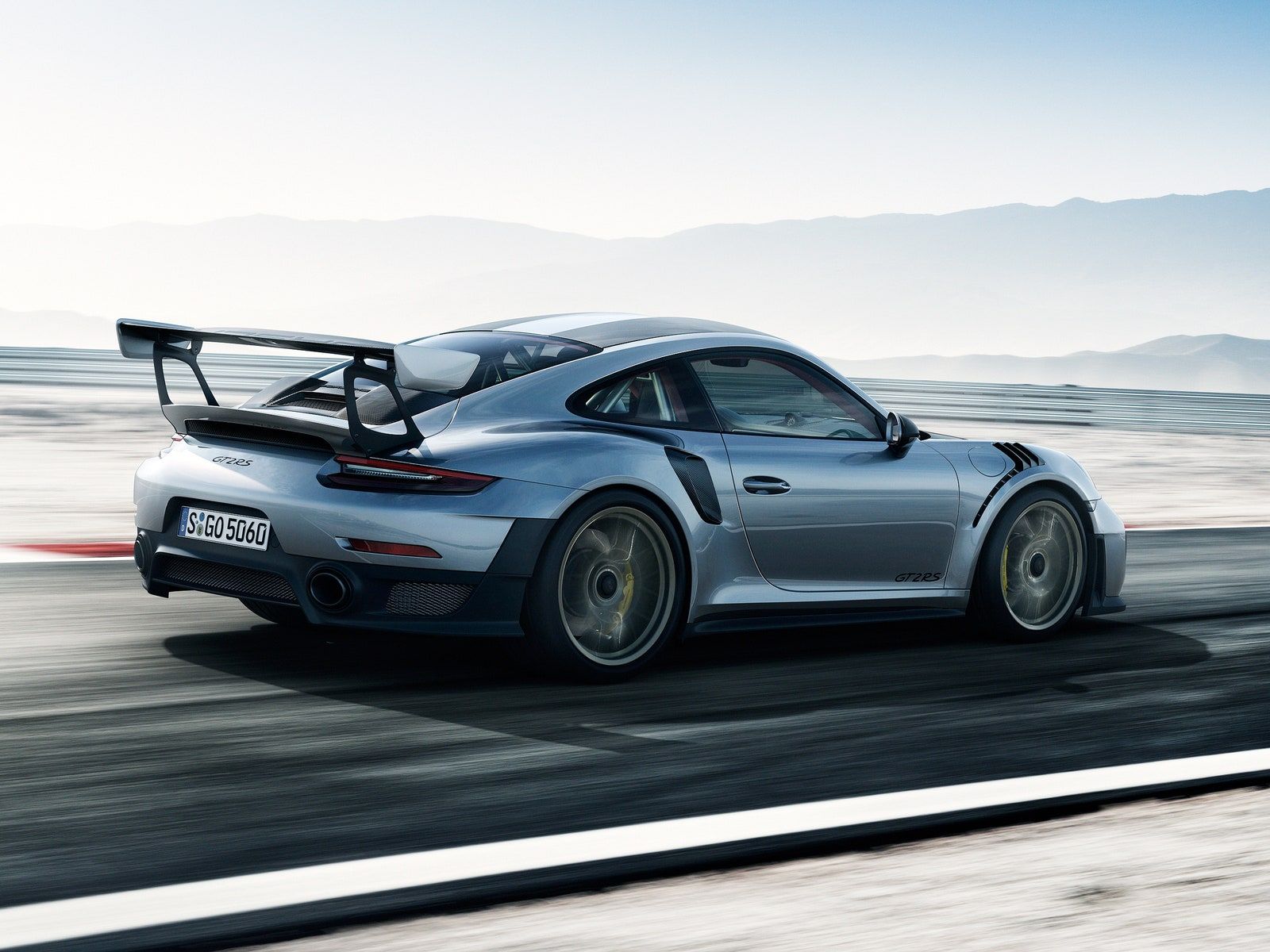 The Porsche 911 GT2 RS has Outstanding features