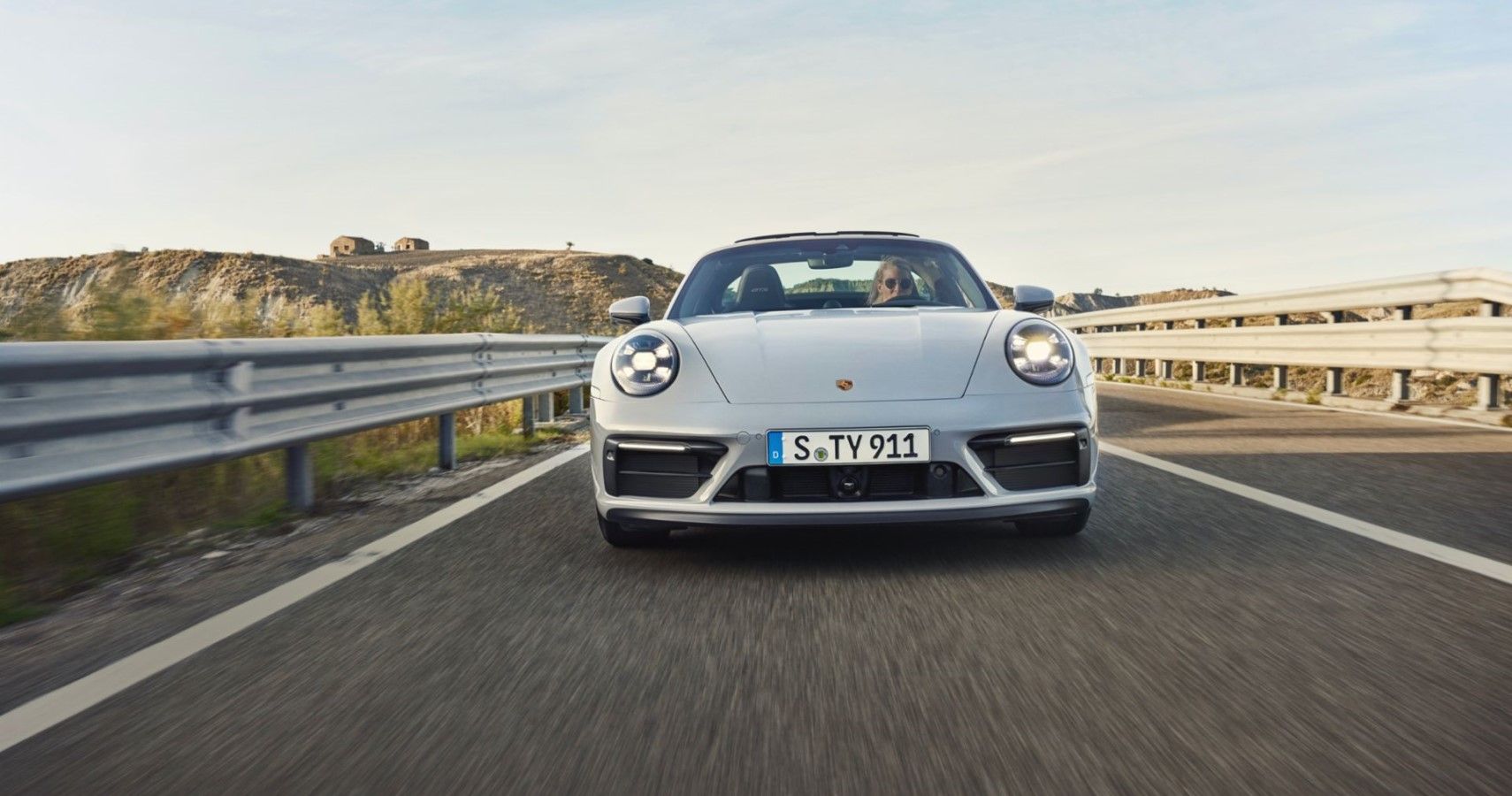 New lightweight sports car: Porsche 911 Carrera T - Porsche Newsroom
