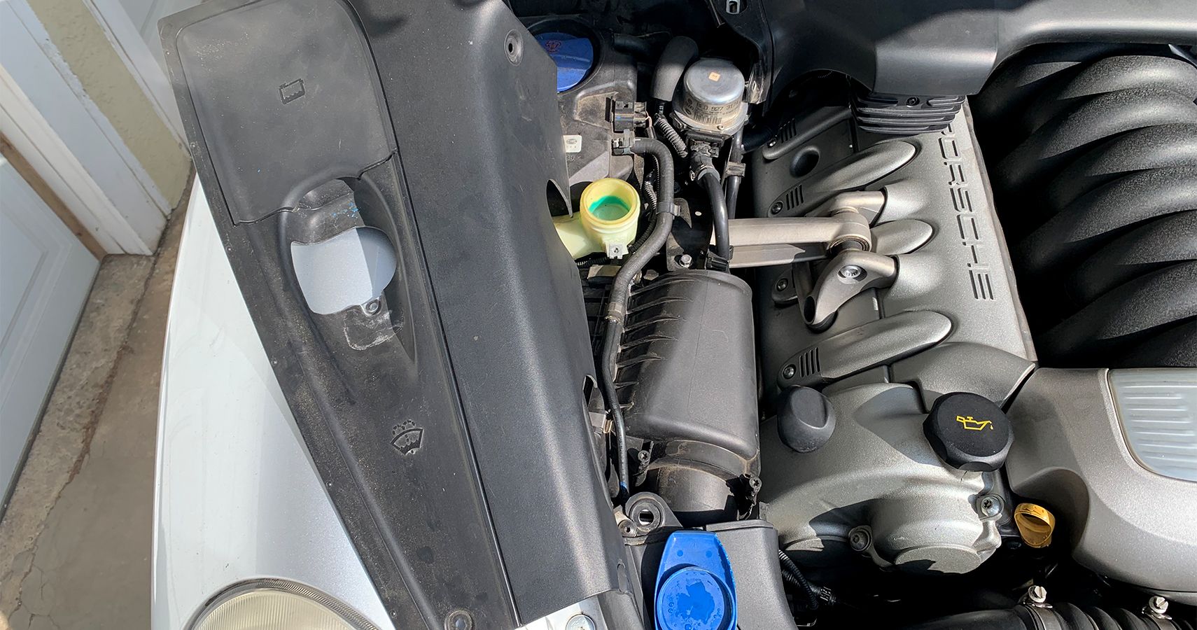 Porsche Cayenne Project How To Replace The Engine And Cabin Air Filters