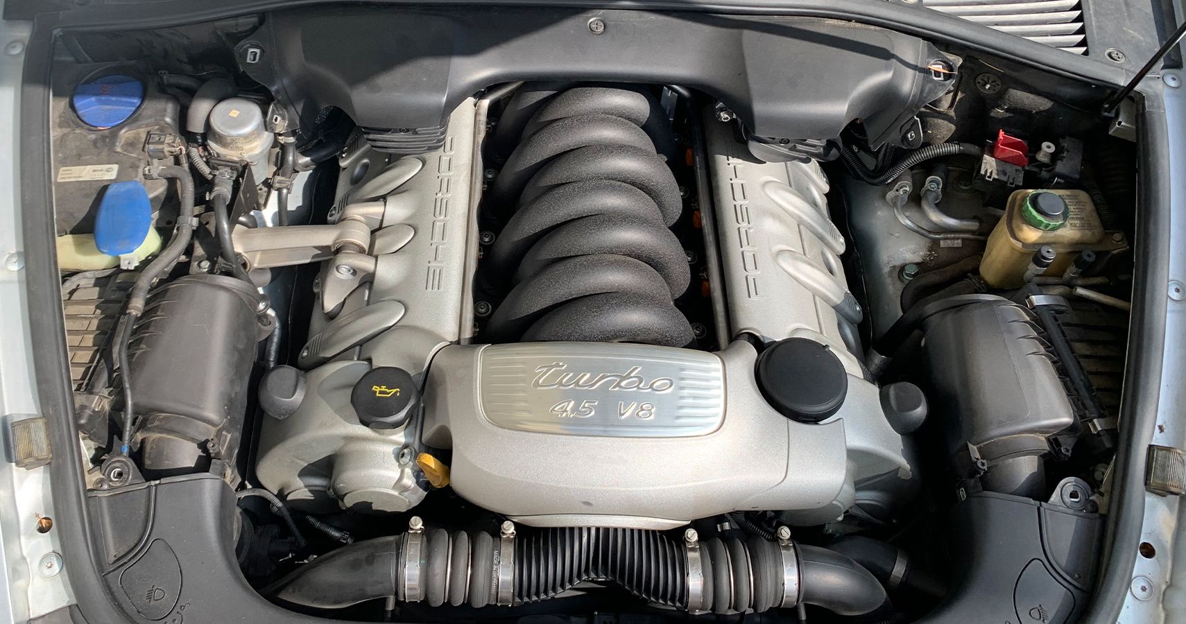 Porsche Cayenne Project How To Replace The Engine And Cabin Air Filters