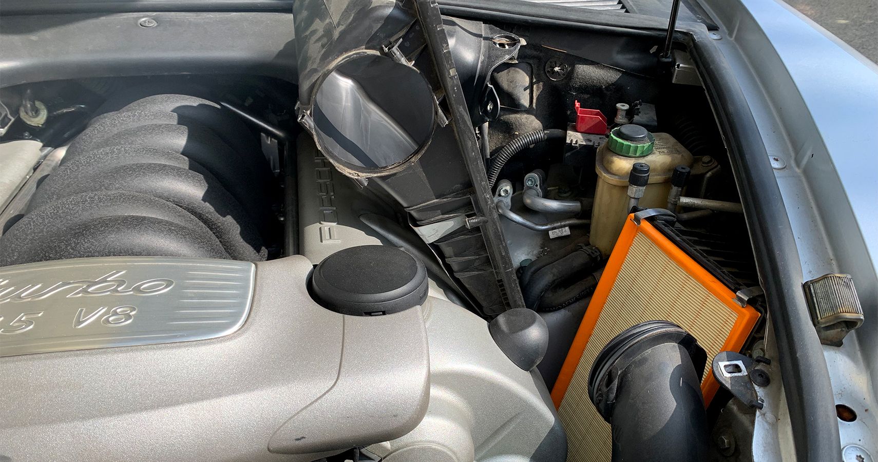 Porsche Cayenne Project: How To Replace The Engine And Cabin Air Filters