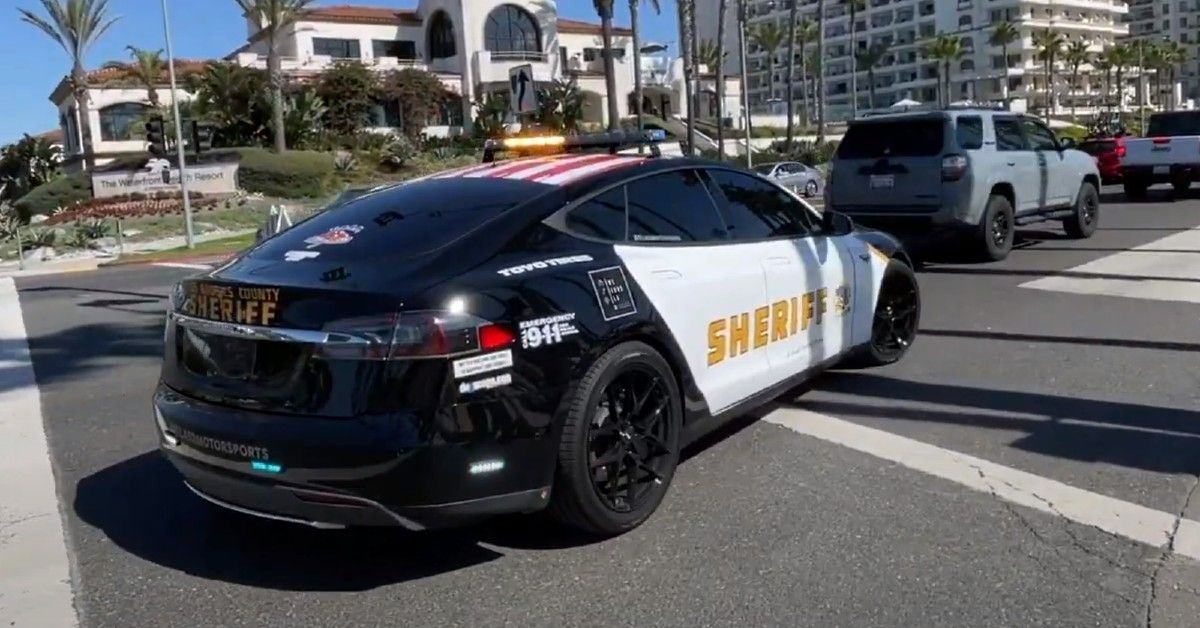 Tesla Police Car Plays The ‘Cops’ Theme Song And Cracks Jokes In Public