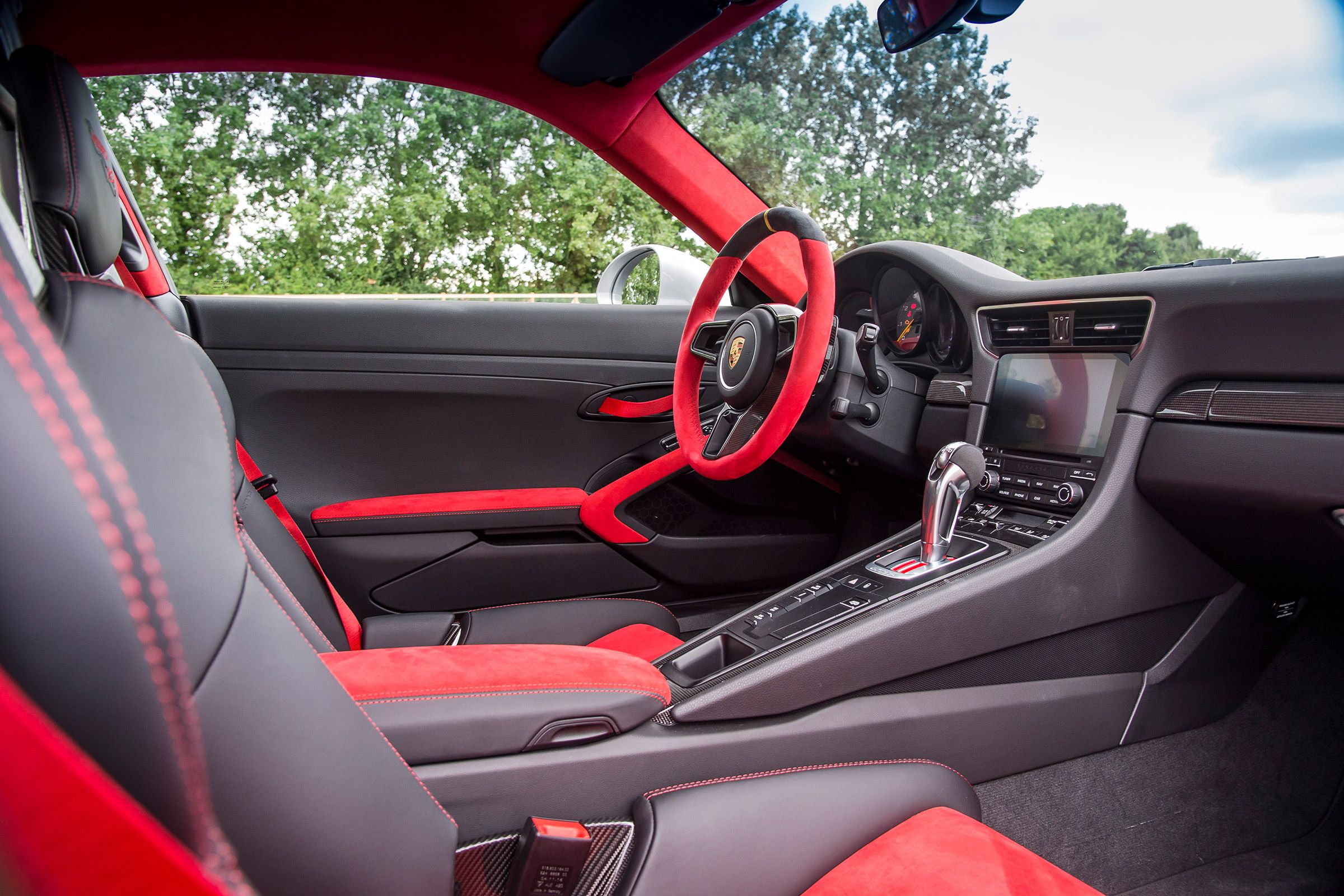 the Porsche 911 GT2 RS comes with a Swift Transmission