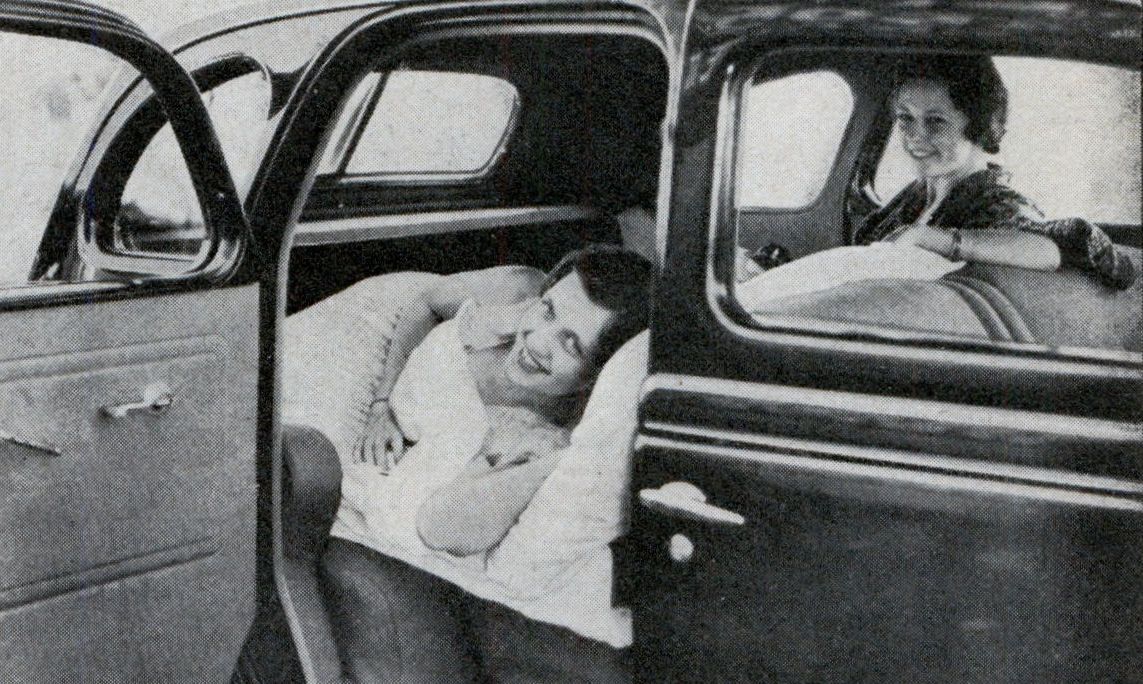 back-seat-bed