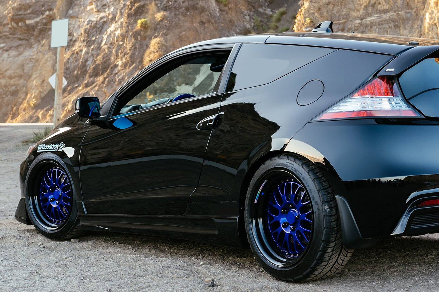 The Best Tires For Lightweight Sports Cars In Different Situations The Best Tires For Lightweight Sports Cars In Different Situations