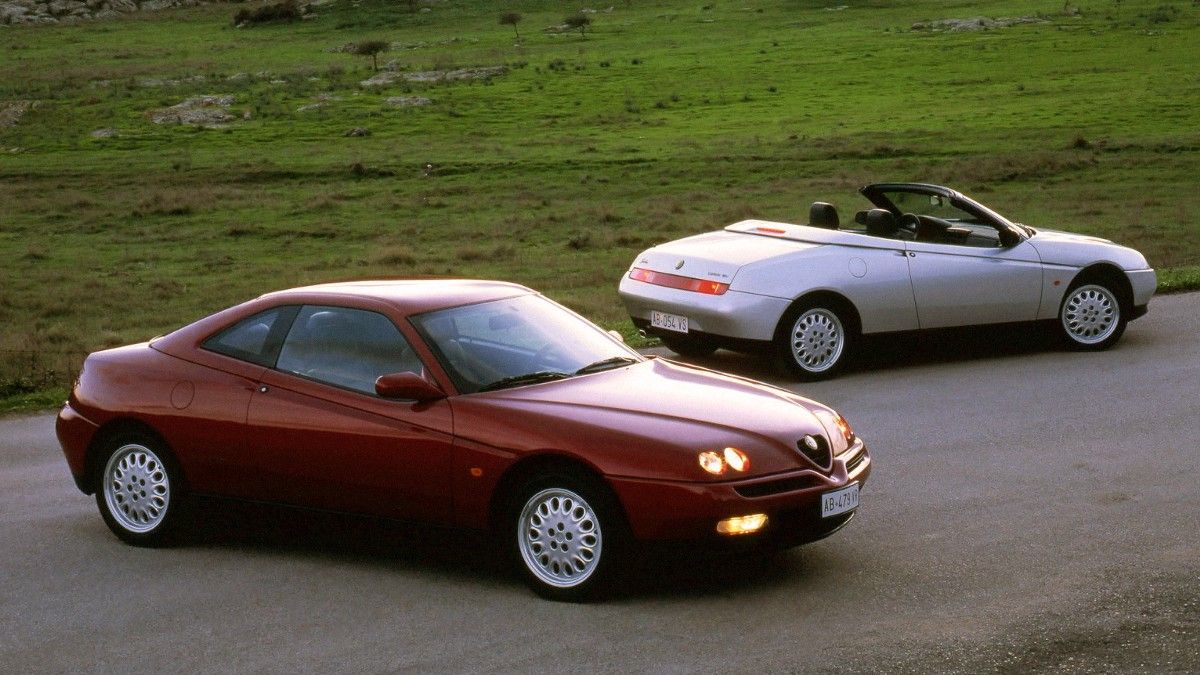 1. 2004 Alfa Romeo GTV & Spider 