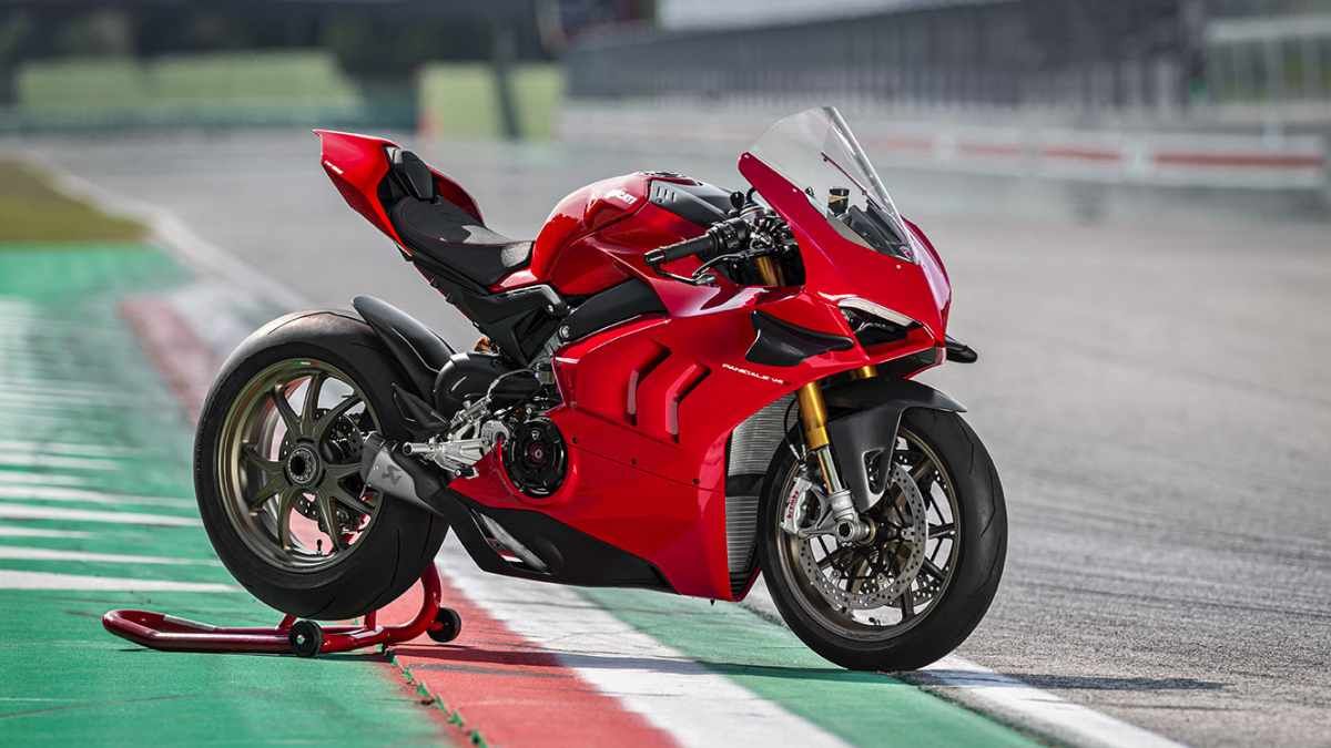 2022-Red-Ducati-Panigale-V4