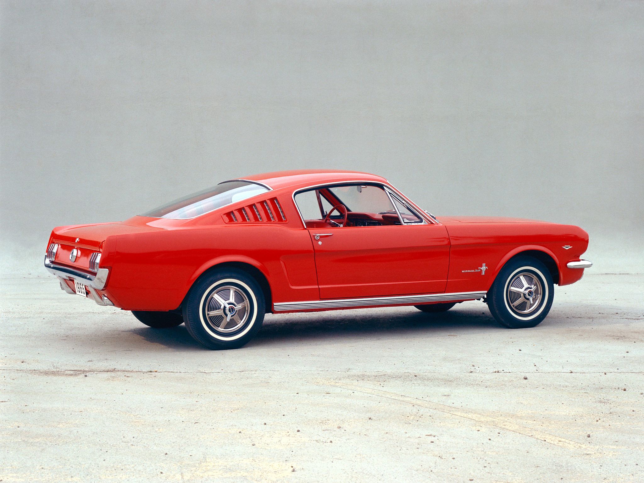1965-Ford-Mustang-Fastback-002-1536-1