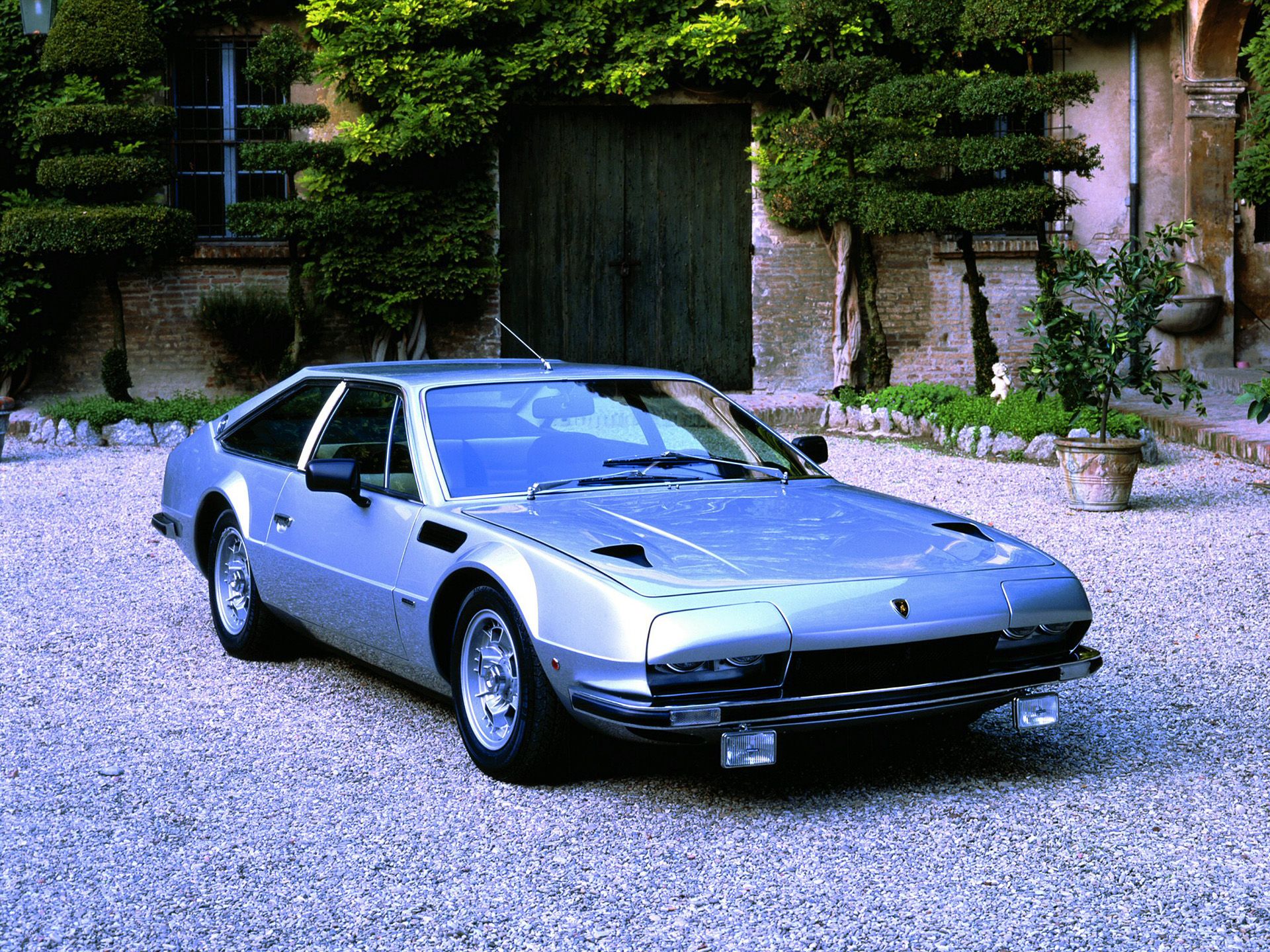 1973-Lamborghini-Jarama