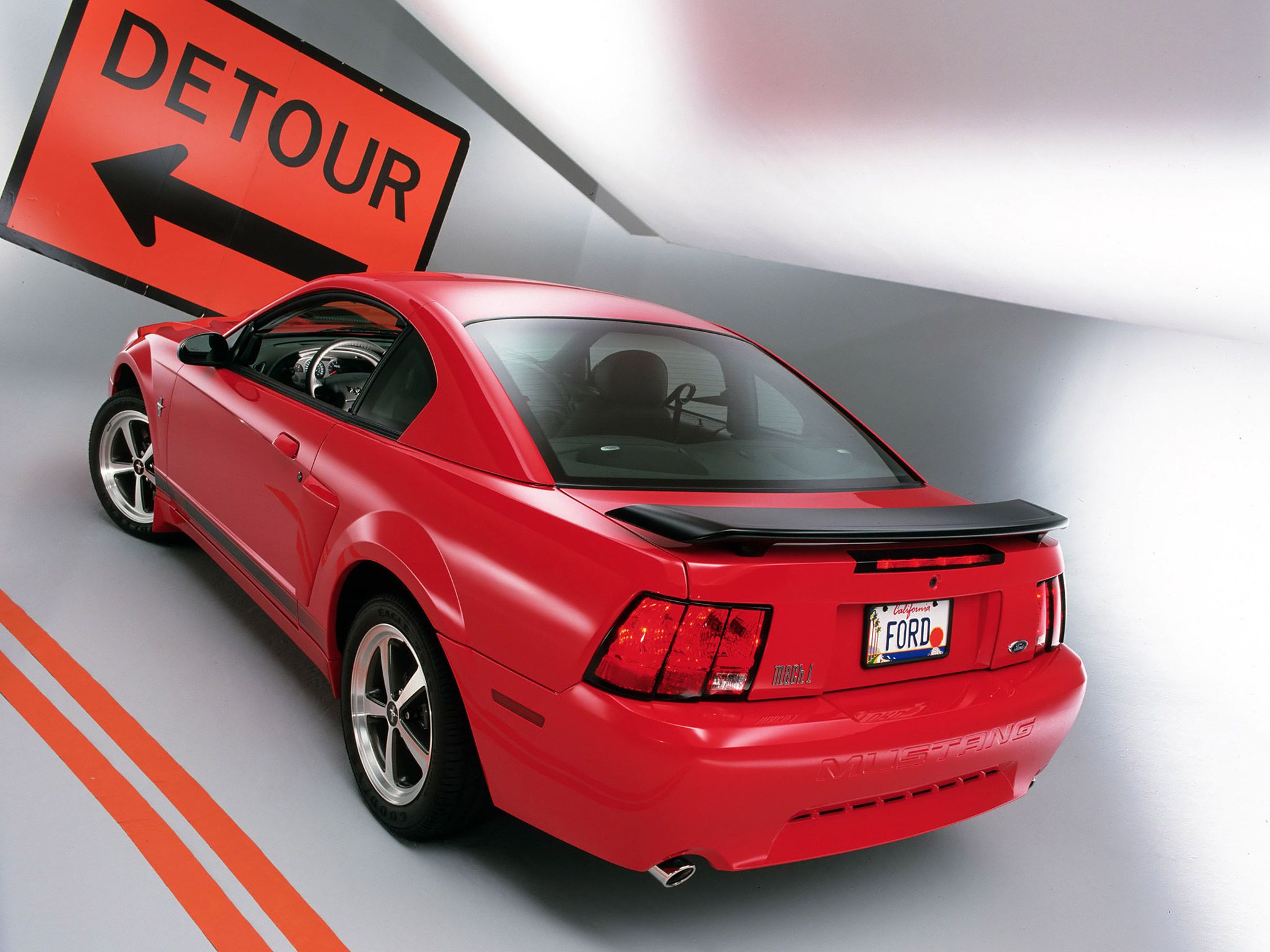 2003-Ford-Mustang-Mach-1