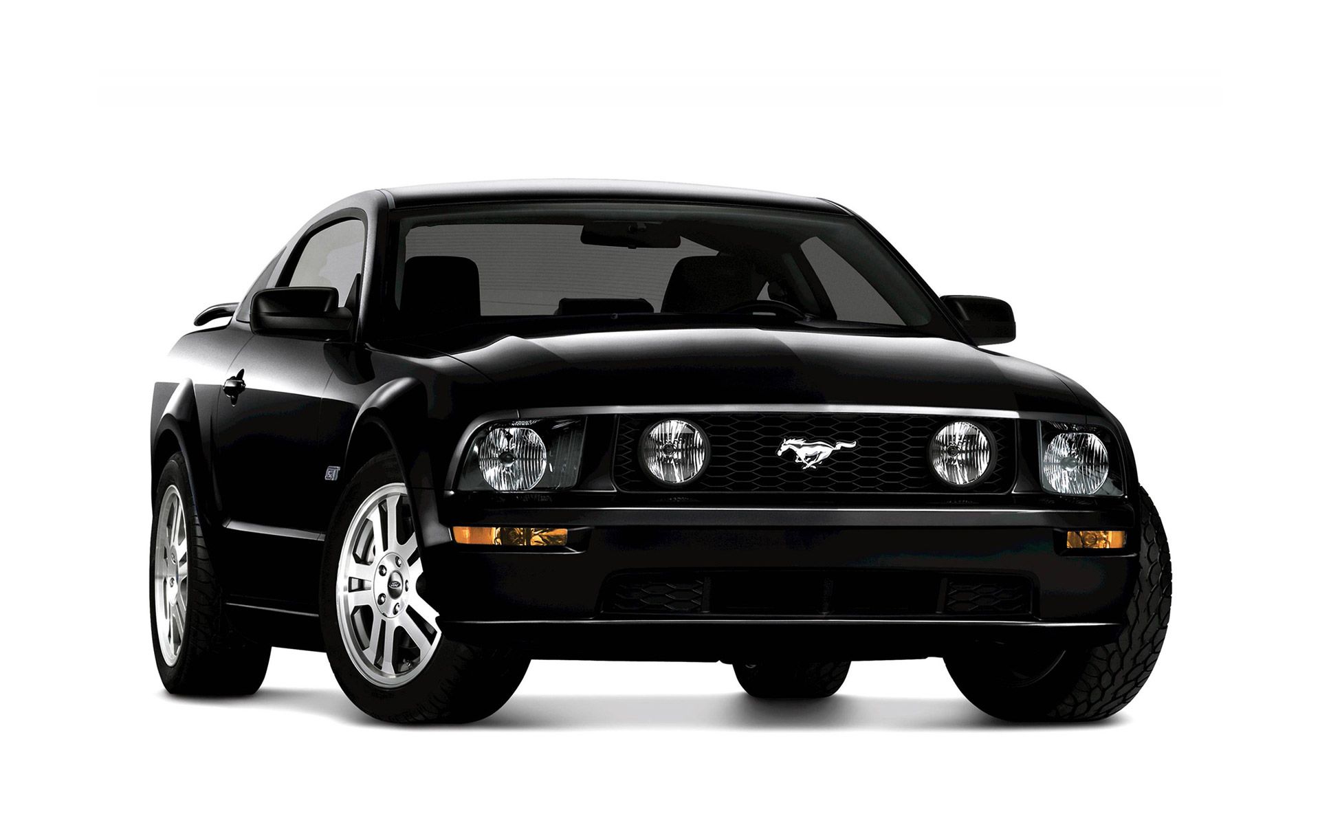 2005-Ford-Mustang-GT-008-1200