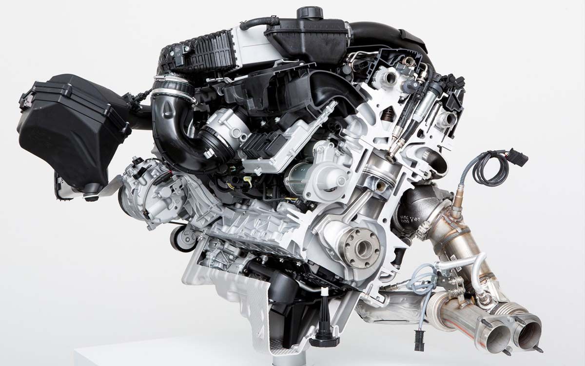 2021's Best: BMW M3 & M4 S58 Twin-Turbo Six-Cylinder Engine 