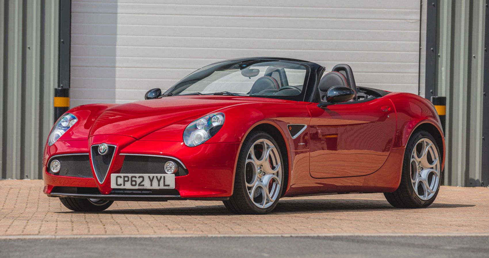 Alfa Romeo 8C Spyder - Frente