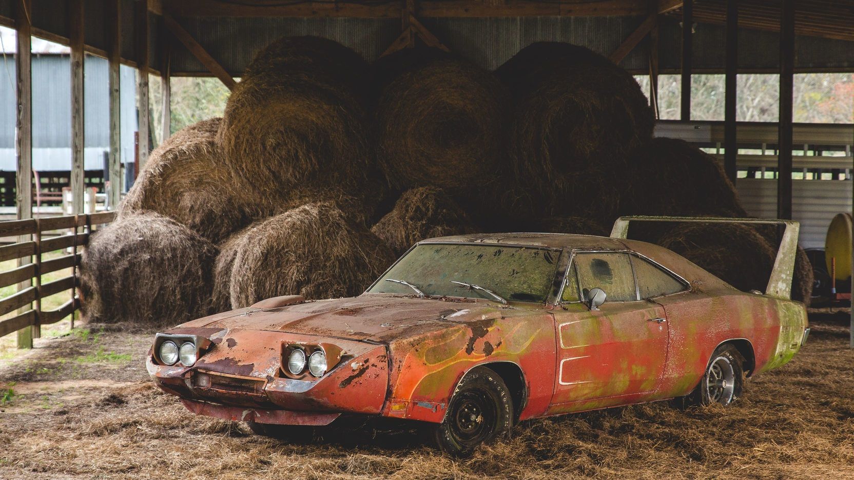 11 Coolest Vintage Cars Discovered In Barns (And How Much They're Worth