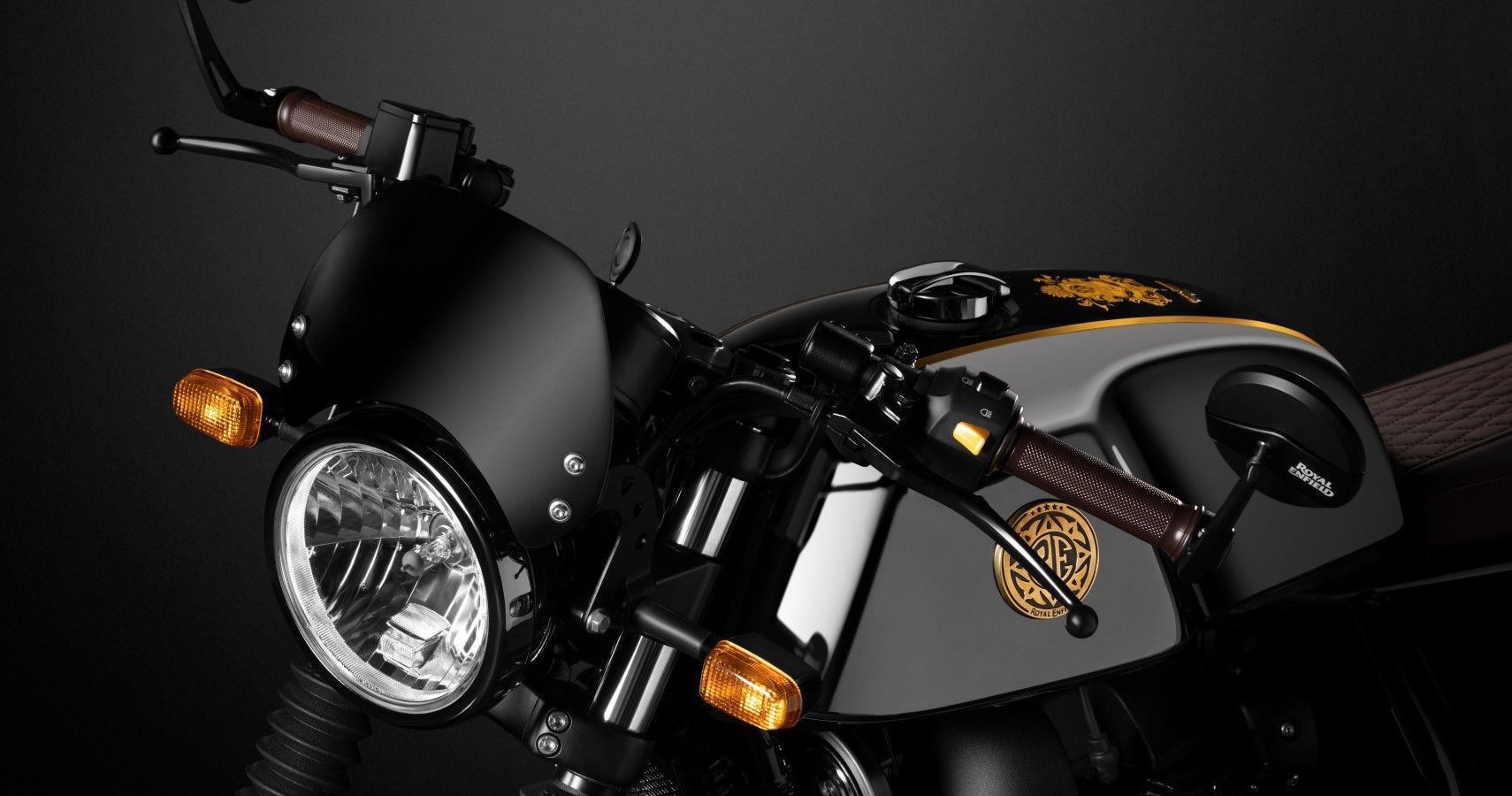 2022 Royal Enfield 120th Year Anniversary Edition 650 twins front fascia close-up view
