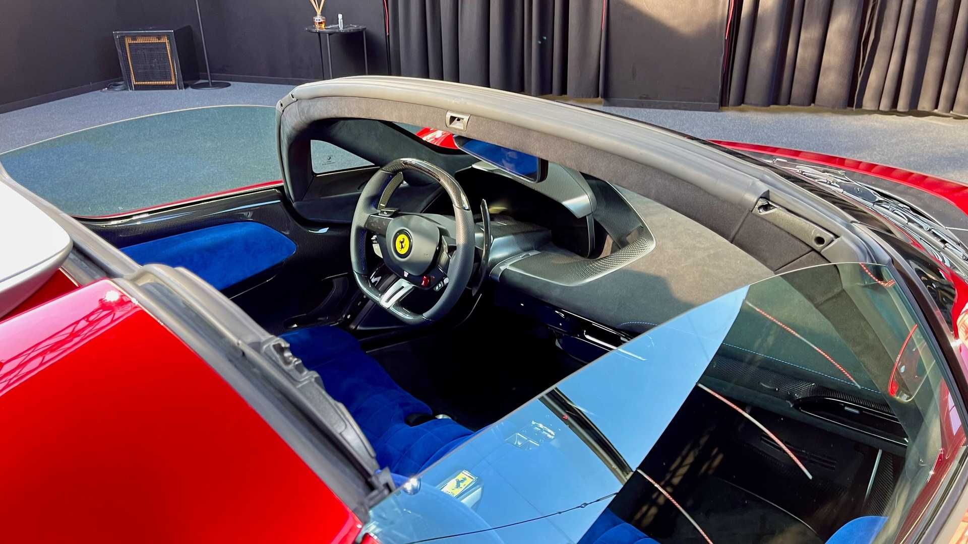Ferrari Daytona SP3 without roof