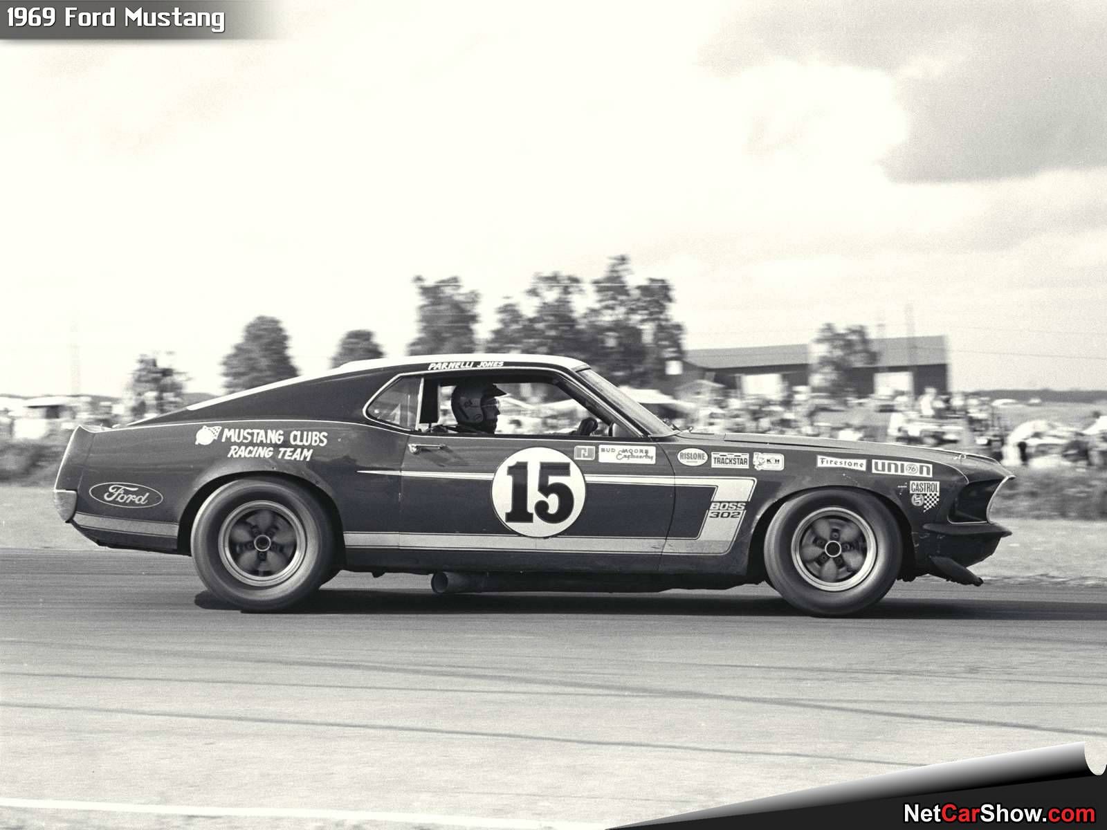 Ford-Mustang-1969-1600-04