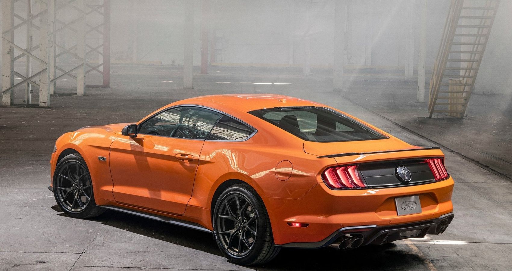 Ford Mustang EcoBoost - Rear