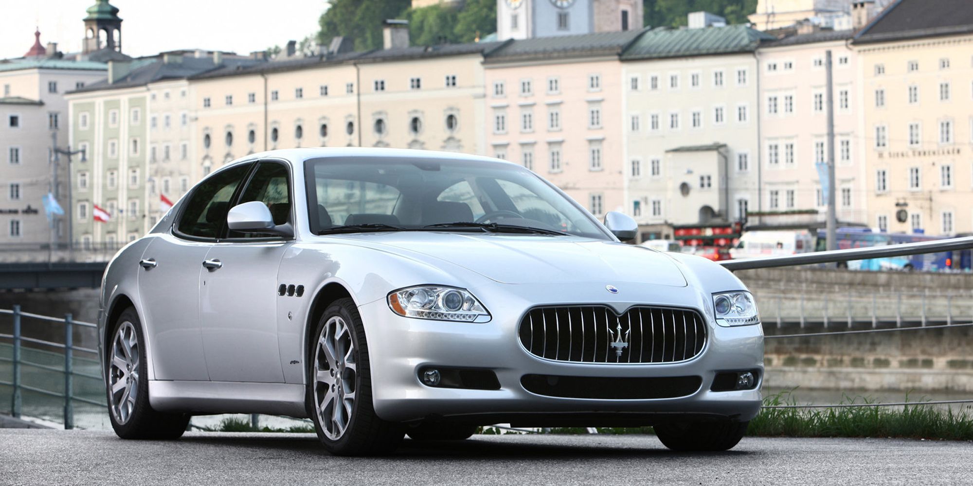 The front of the Quattroporte