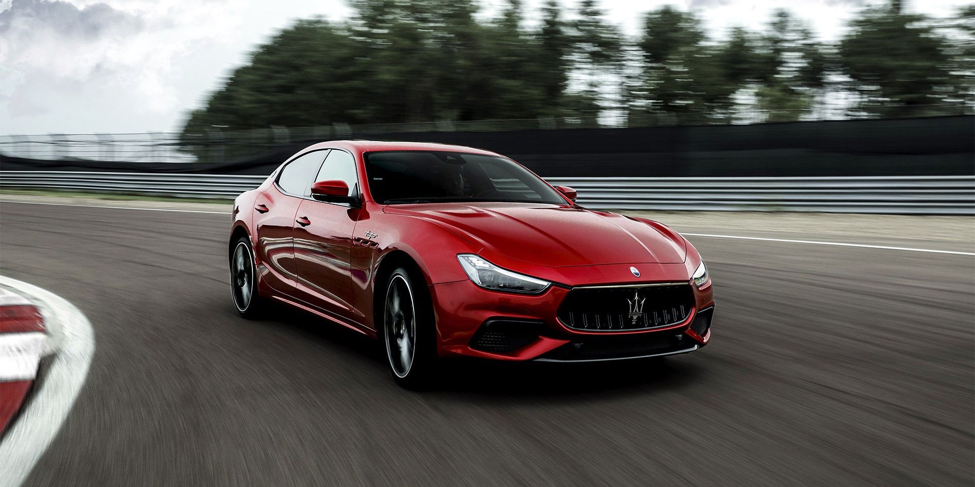 Red Maserati Ghibli Trofeo