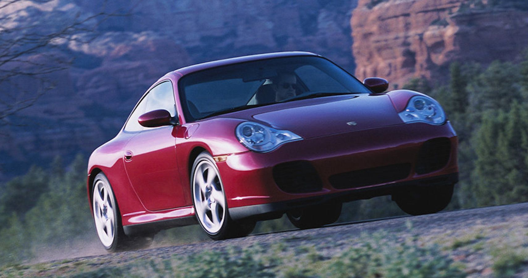 Porsche-911_Carrera_4S_Coupe-2004-1600-09