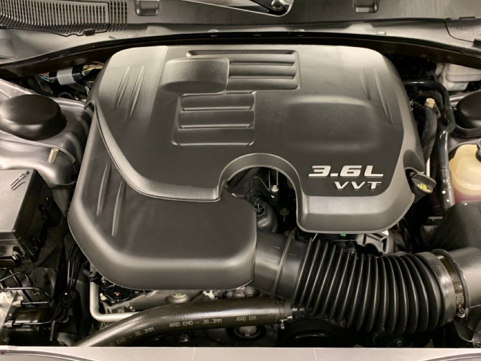 The closeup on the 2014 Dodge Charger SE engine. 