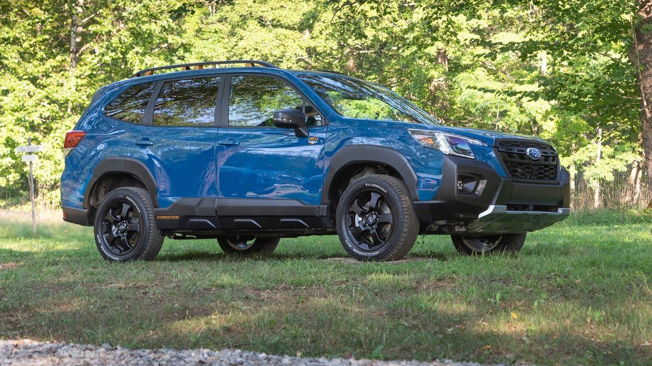 Subaru-Forester blue 2022 outdoors