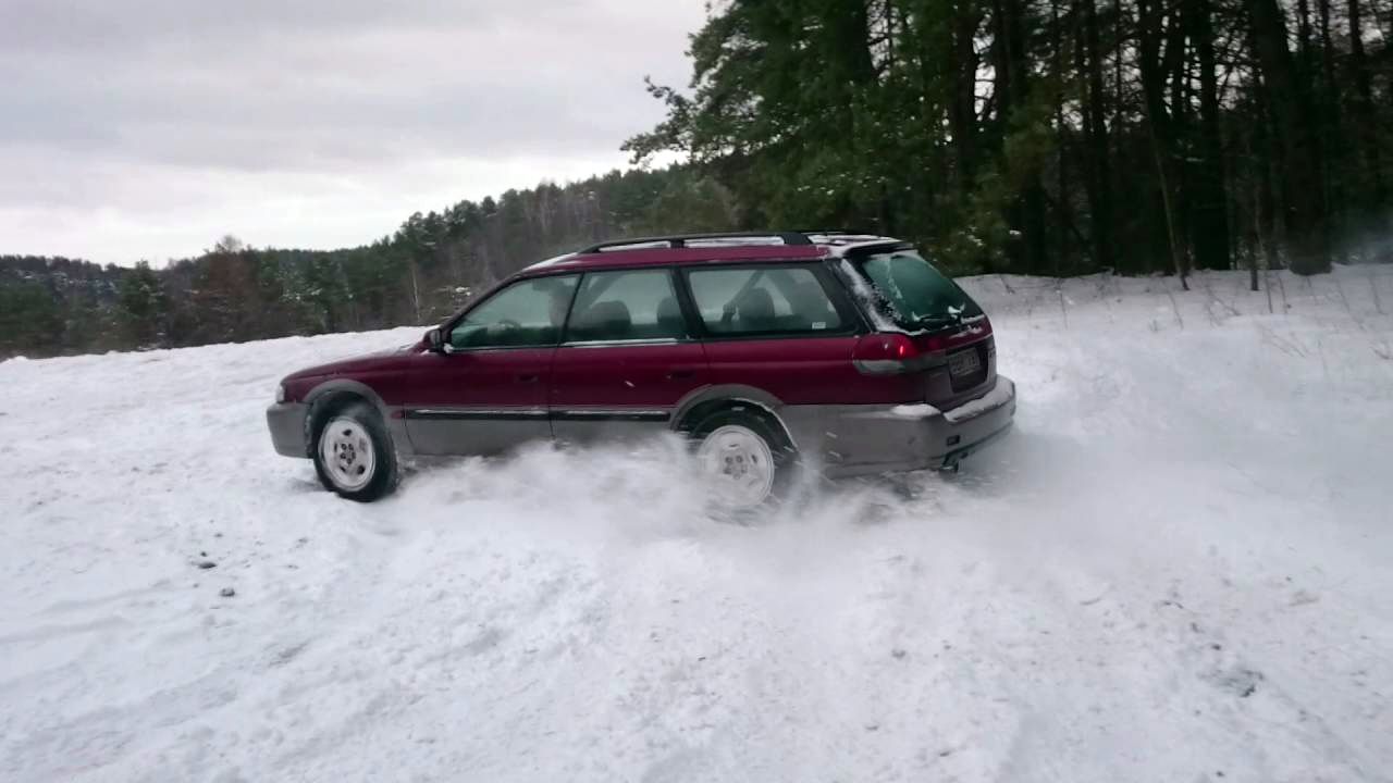 Subaru outback 2001 maroon drift snow aws