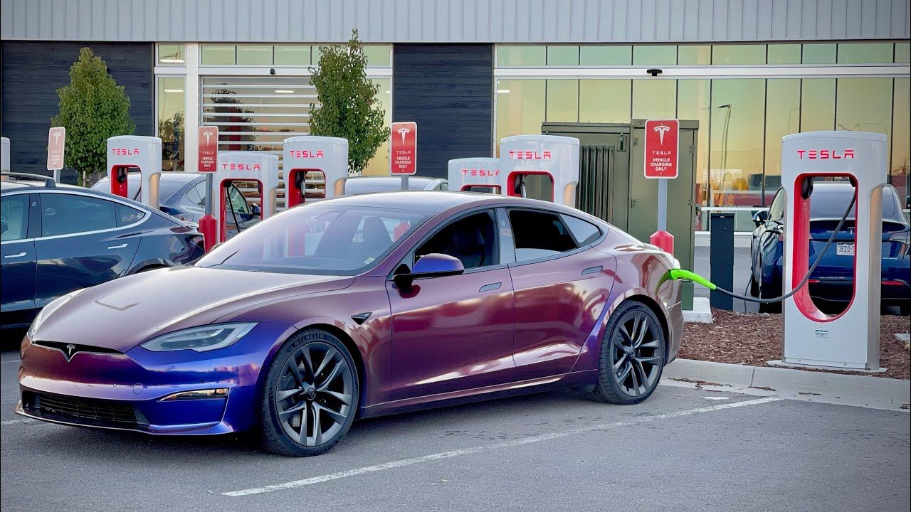 Tesla Model S Plaid Charging