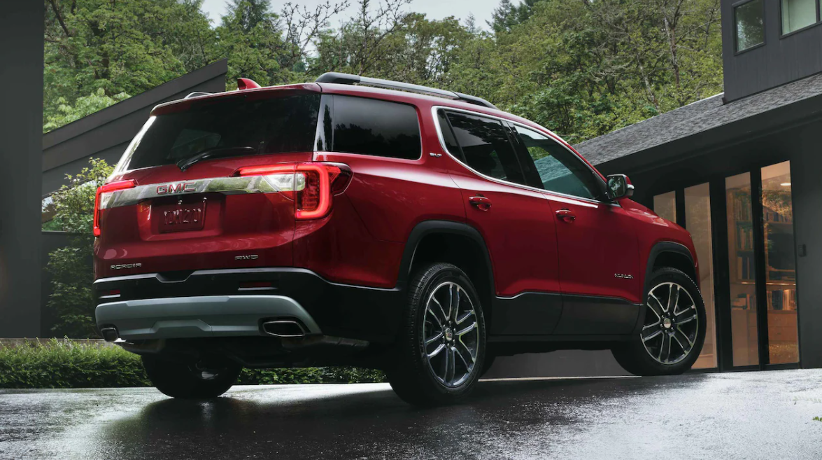 The-2021-GMC-Acadia-Rear-View